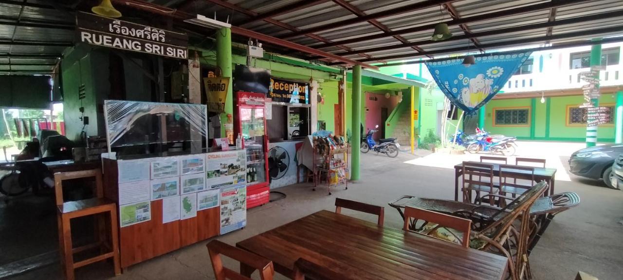 Rueangsrisiri Guesthouse 2 Сукотаи Экстерьер фото