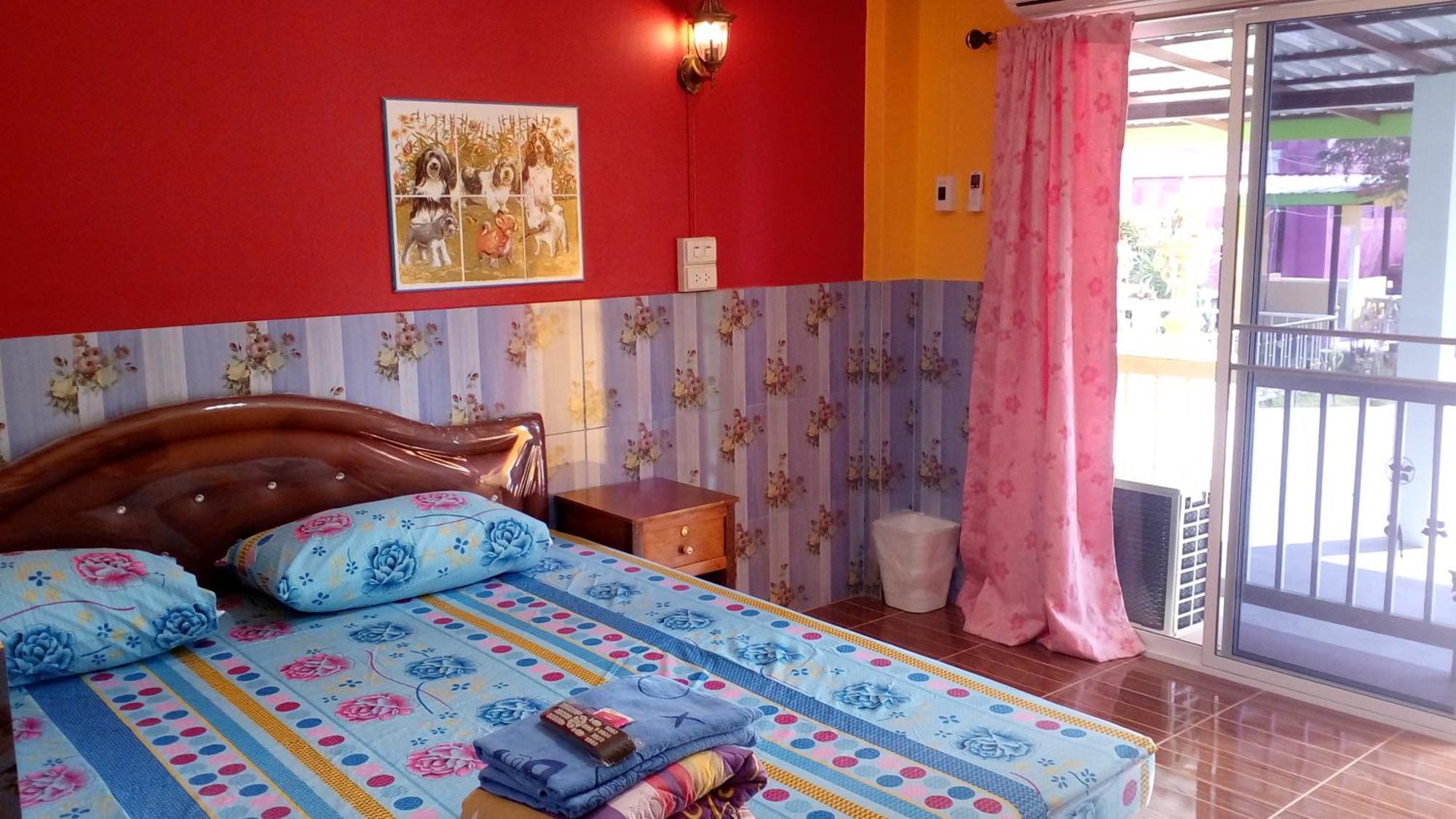 Rueangsrisiri Guesthouse 2 Сукотаи Номер фото
